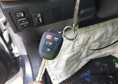 2016 Toyota Corolla Le из США, поврежденный, VIN 2T1BURHE4GC717096